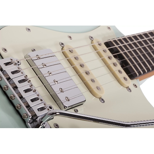 Электрогитара SCHECTER NICK JOHNSTON TRAD-HSS A. FROST - электрогитара 6-струнная. 22 лада, корпус: ольха, гриф: обоженный клен, накладка черное дерево, на болтах, звукосниматели: HSS Schecter Diamond '78, 2x Schecter Diamond Nick Johnston Single Coil, р