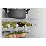 Встраиваемый холодильник Beko Diffusion BCNA306E2S двухкамерный
