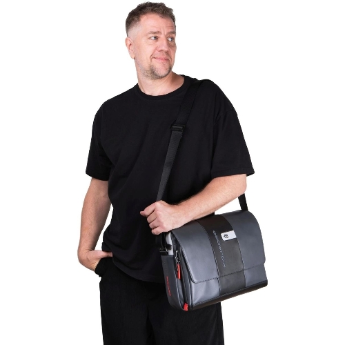 Сумка-мессенджер Piquadro Urban CA6802UB00/GRN с отделением для ноутбука 14" серая/черная натур.кожа