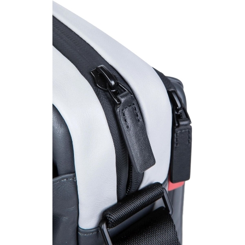 Сумка-мессенджер Piquadro Urban CA6802UB00/GRN с отделением для ноутбука 14" серая/черная натур.кожа